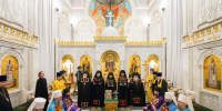Митрополит Матфей сослужил Святейшему Патриарху Московскому и всея Руси Кириллу - Псково-Печерский Монастырь
